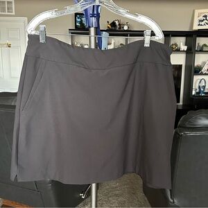 Tail charcoal gray golf skort skirt size 16